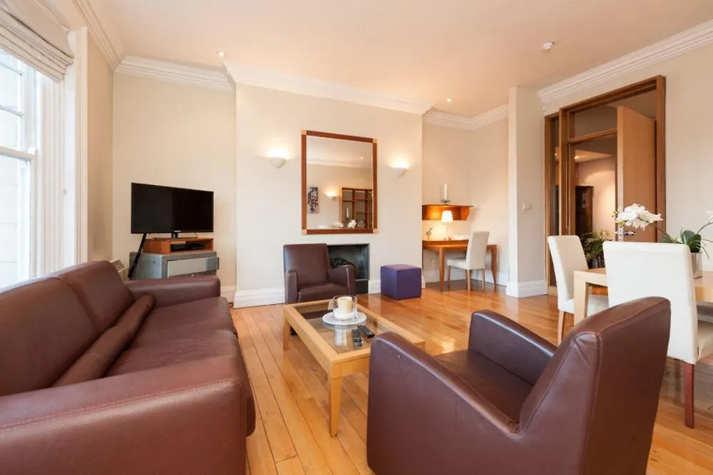 Grafton Street Apartments 더블린 호텔